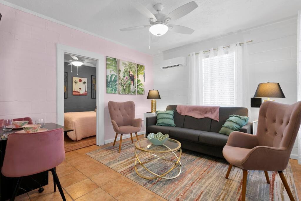 The Pink Oasis Waterfront 1 Bed Apt Appartement Tampa Buitenkant foto